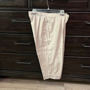 Gently Used, Khaki Capri Stretch Pull-On Pants